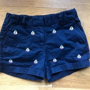 Vineyard Vines shorts size 8